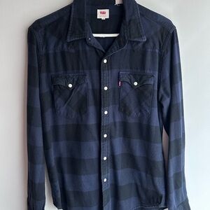Levi's Men's Navy and Black Checkered Shirt